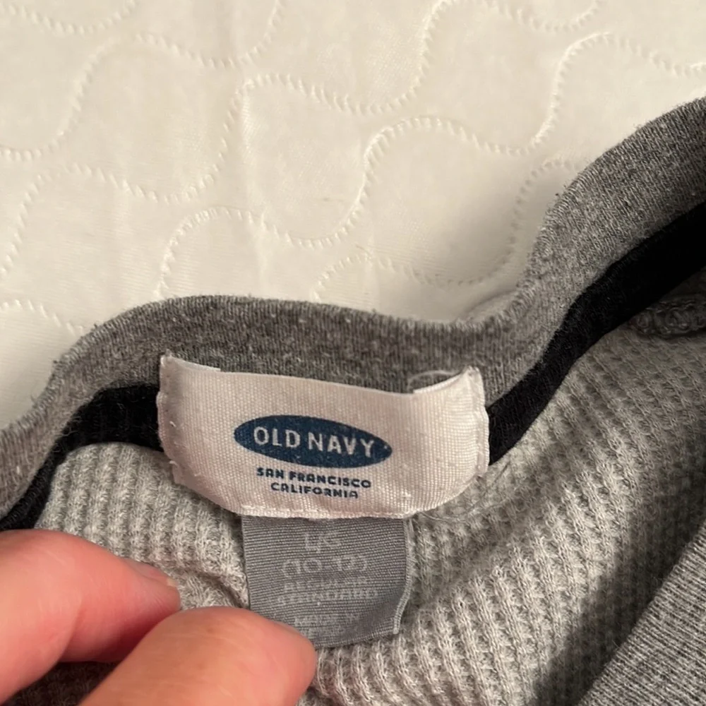 Old Navy gray color block waffle knit thermal long sleeve shirt L = 10-12